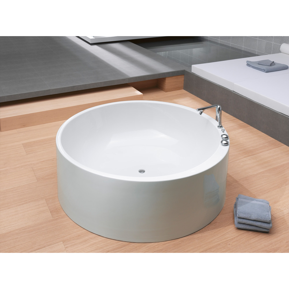 aquatica istanbul imagination freestanding lucite with microban acrylic bathtub - white